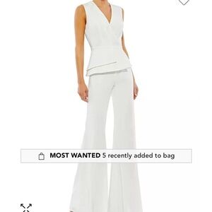 White Mac Duggal jumpsuit. Size 0.